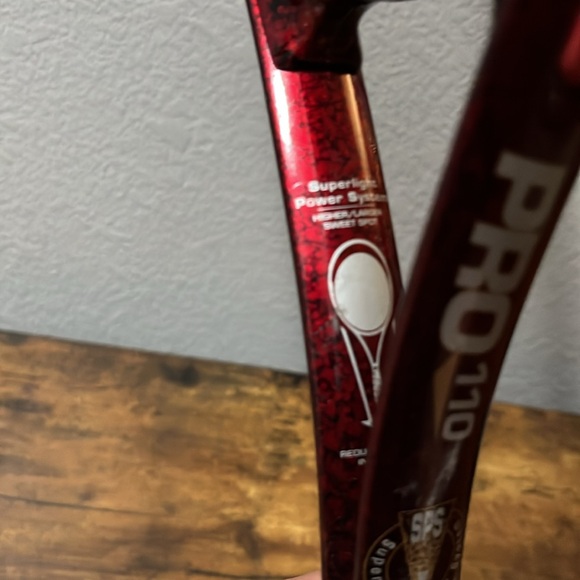 Wilson Pro 110 Red Tennis Racket & Cover - Picture 8 of 16